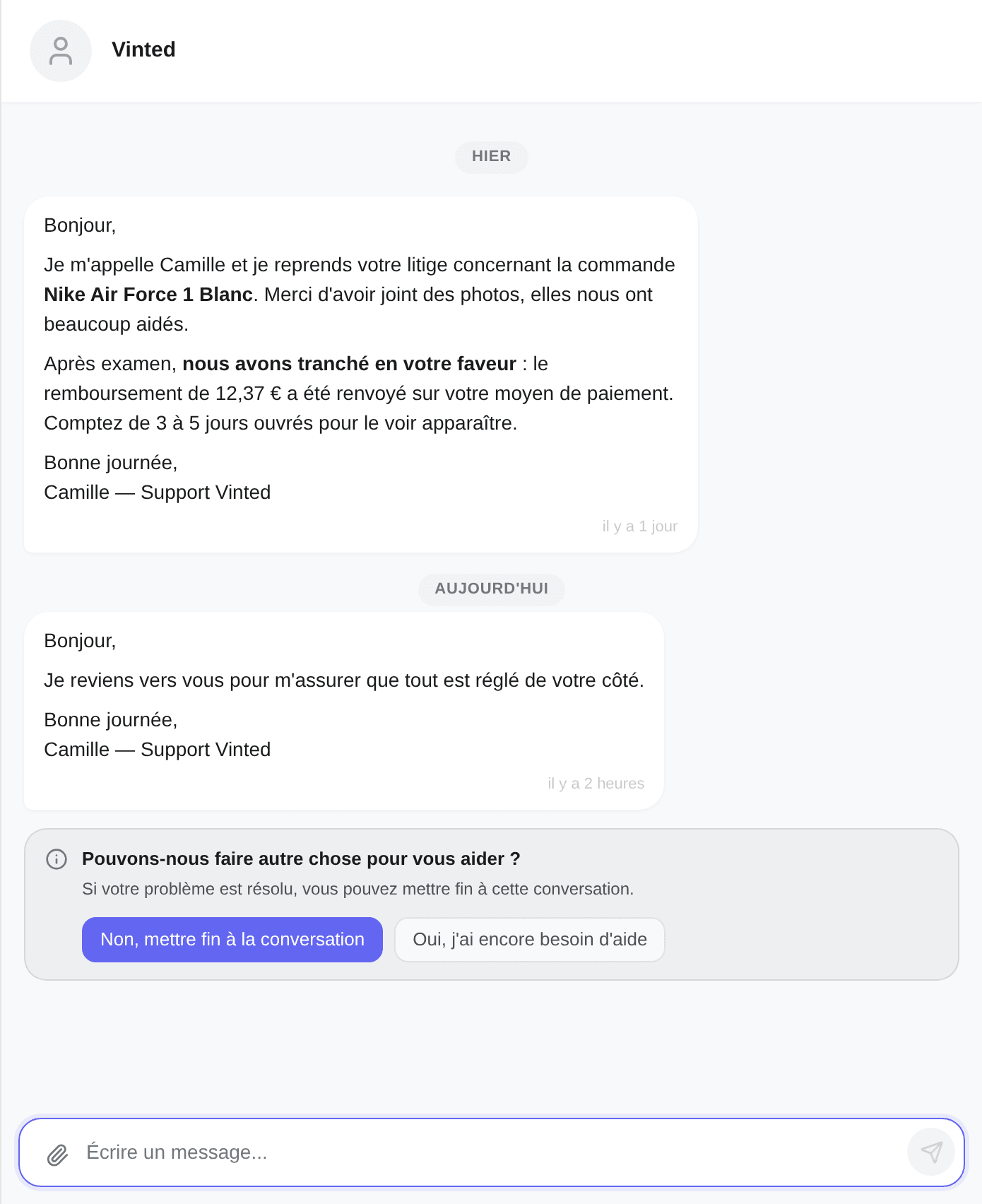 Un ticket de support pris en charge par un conseiller Vinted, qui se clôt par la carte demandant si on peut y mettre fin